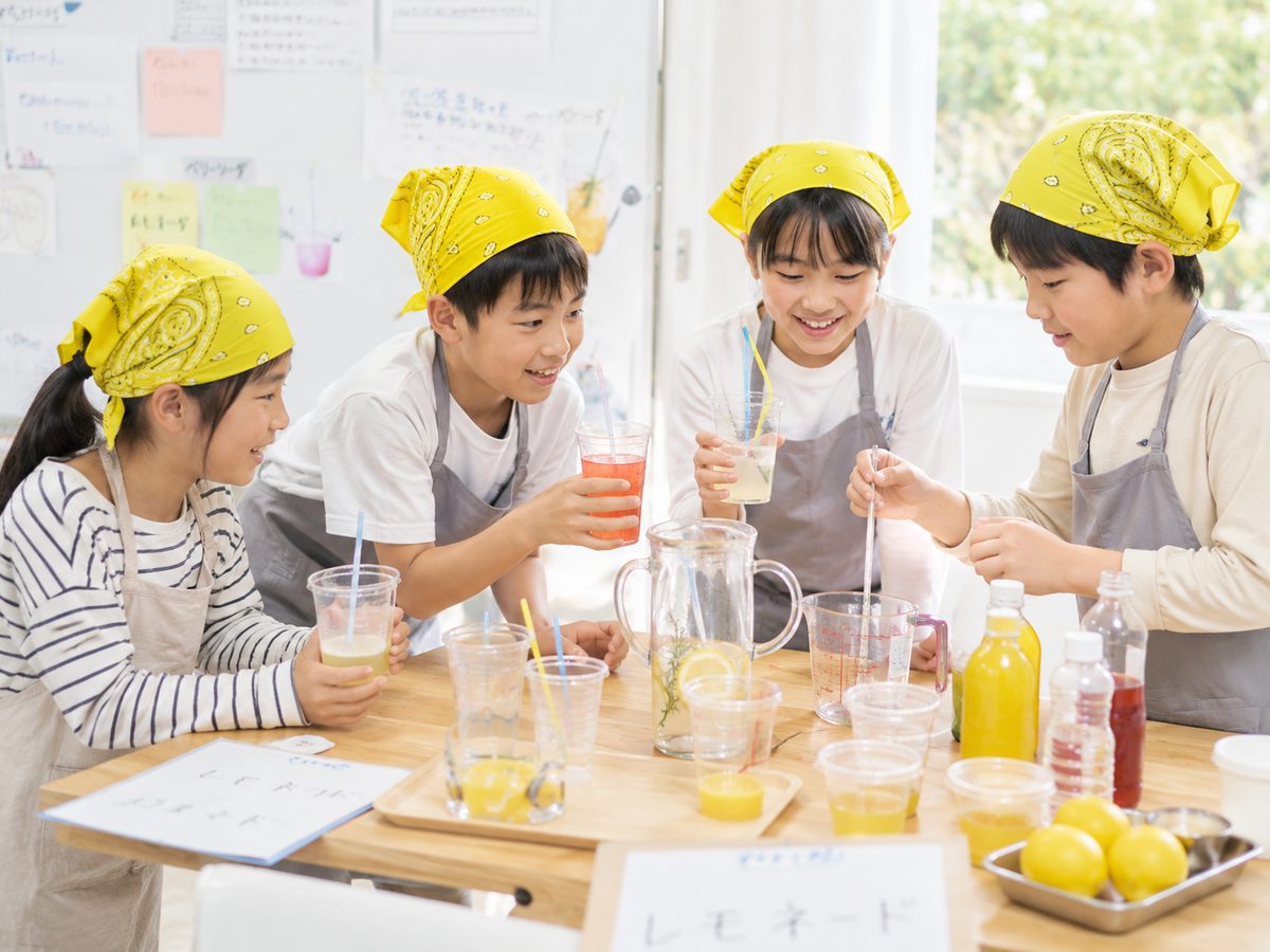 商品を試作する